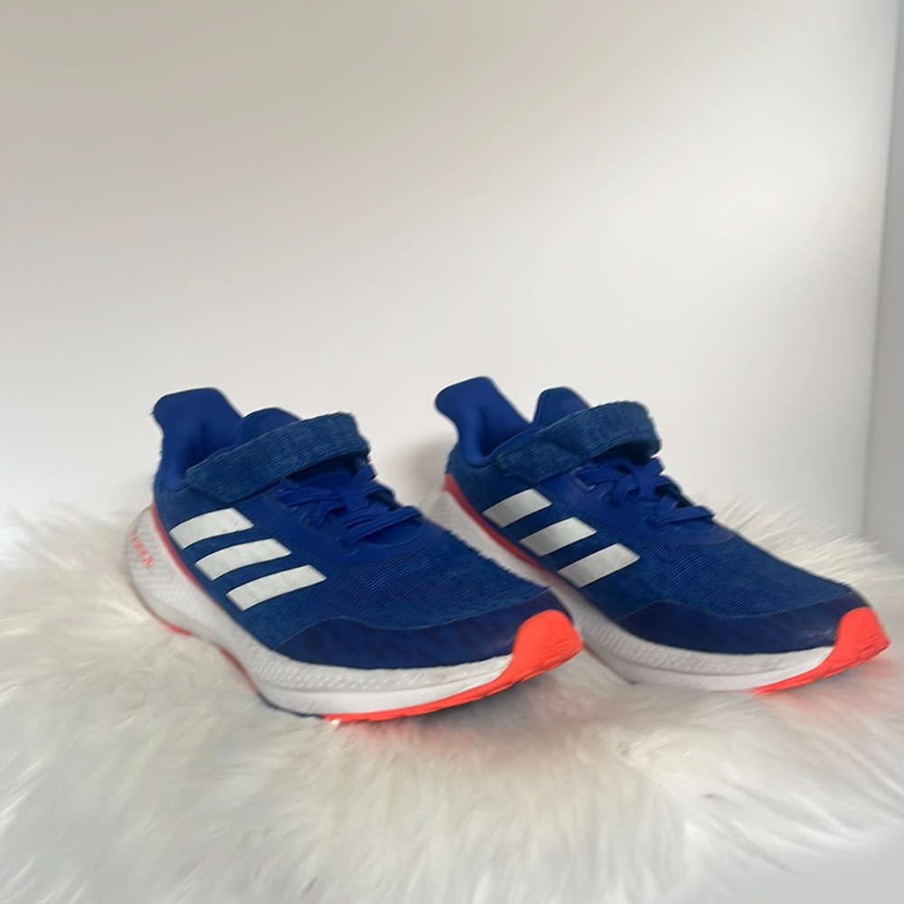 adidas Unisex-Child EQ21 Running Shoe